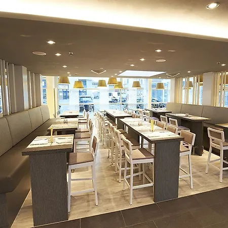 Готель Ghotel & Living 3*